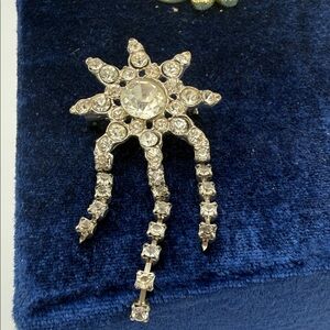 VTG shooting star rhinestone crystal silvertone brooch pin costume jewelry